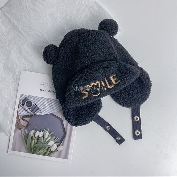 Super cute hats🐻 - Picture 2 of 4